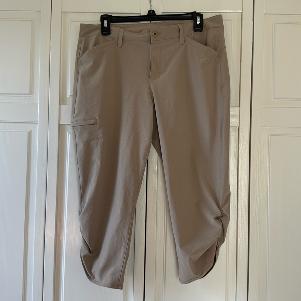 Eddie Bauer Women's Tan Cropped Capri Hiking Pants